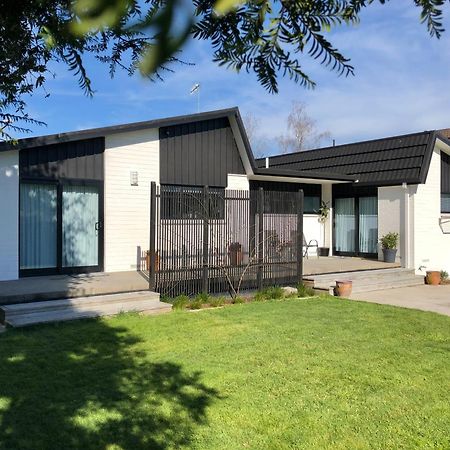 Fashion,Bright And Spacious,Superior Location Hamilton Exterior photo