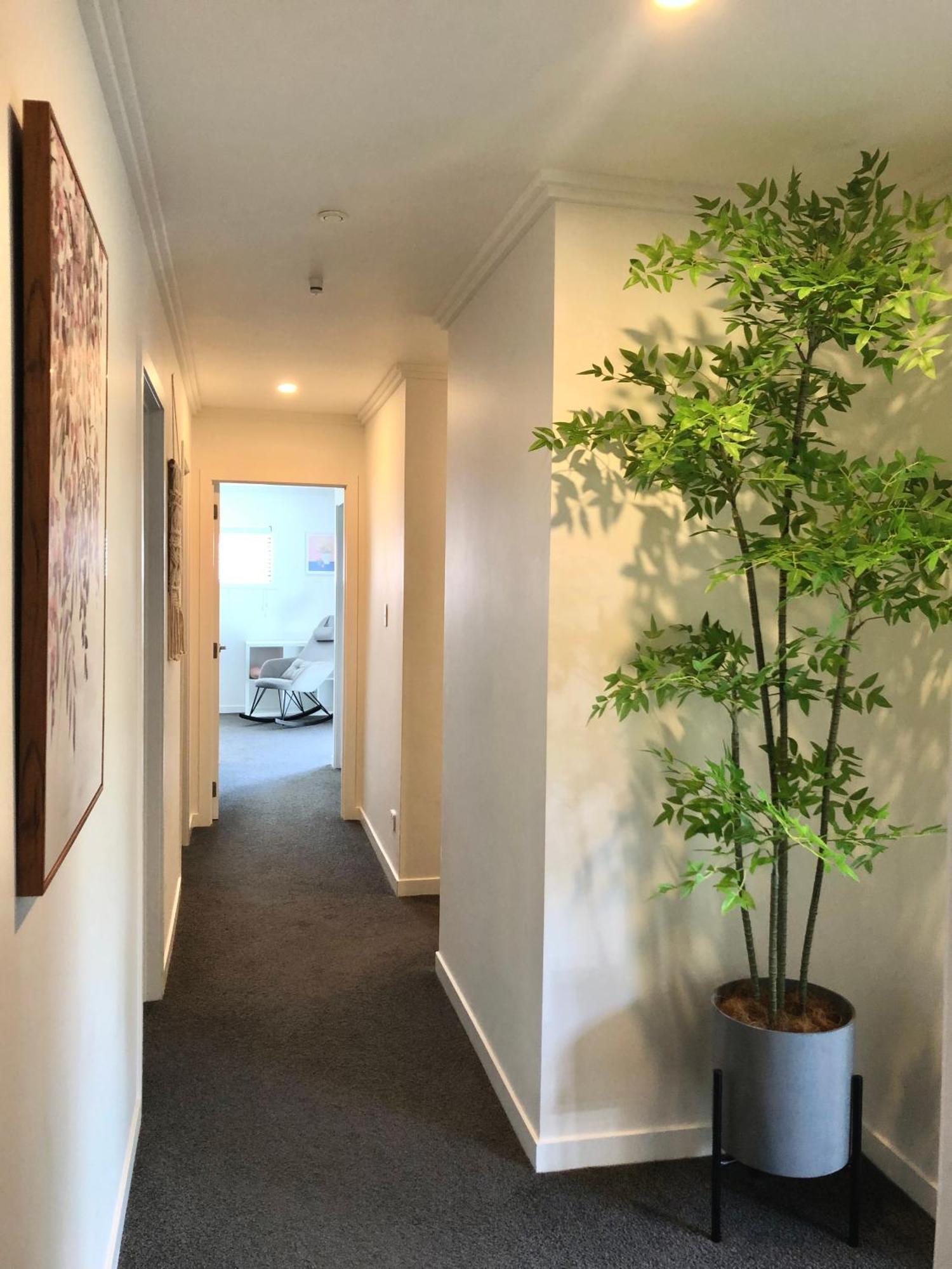 Fashion,Bright And Spacious,Superior Location Hamilton Exterior photo
